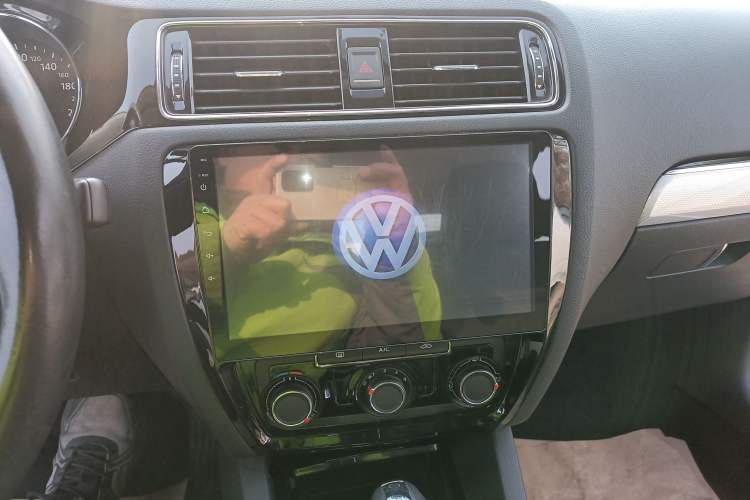 Used Volkswagen Sagitar 2017 1.6L Automatic Comfort Model
