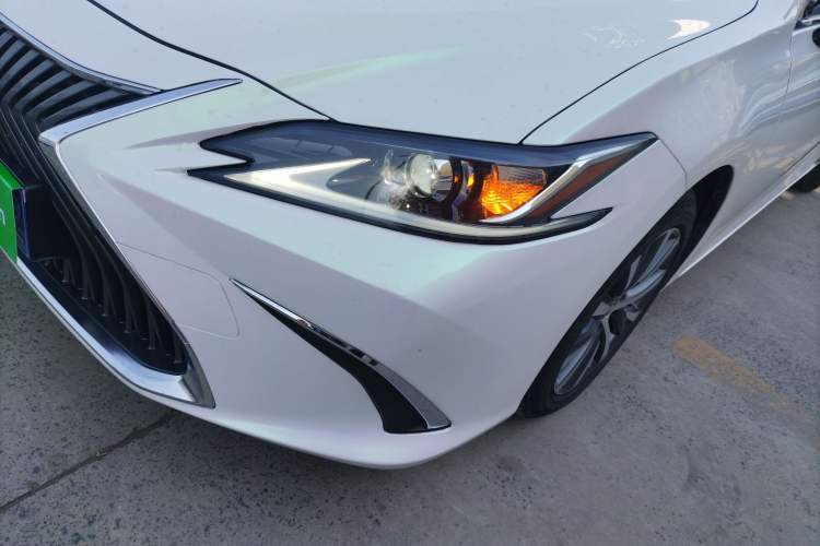 Used Lexus ES 2020 200 Excellence Edition
