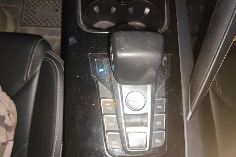 Used BYD Song Pro 2021 1.5T Automatic Elite Edition Gear Lever