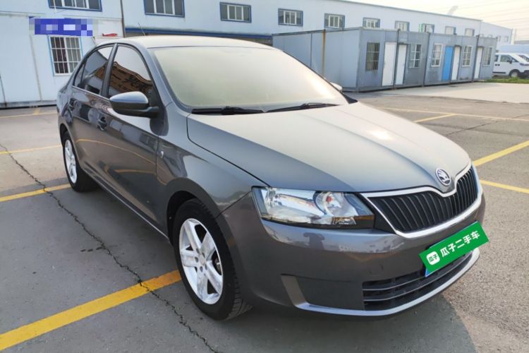 Used Skoda Rapid 2013 1.6L Manual Enjoyment Model