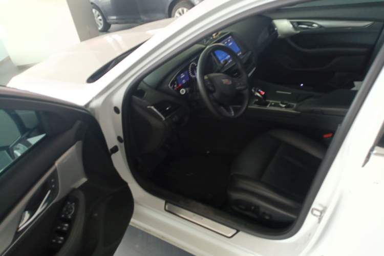 Used Cadillac CT5 2021 28T Luxury Model Driver Seat