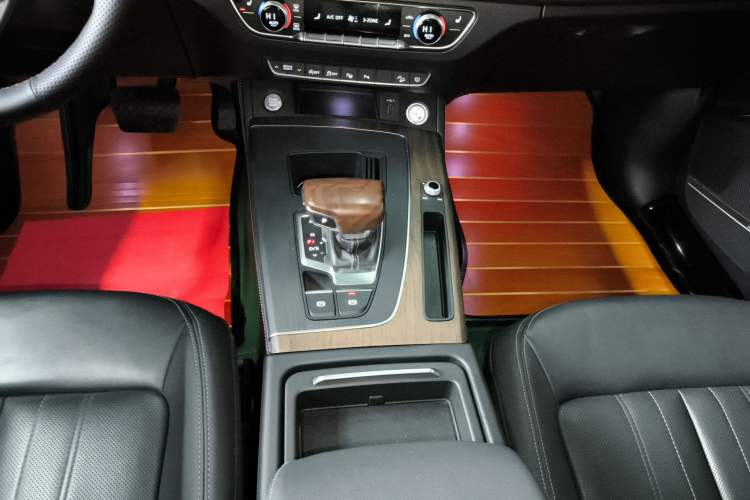 Used Audi Q5L 2022 45T Luxury Elegant Model
