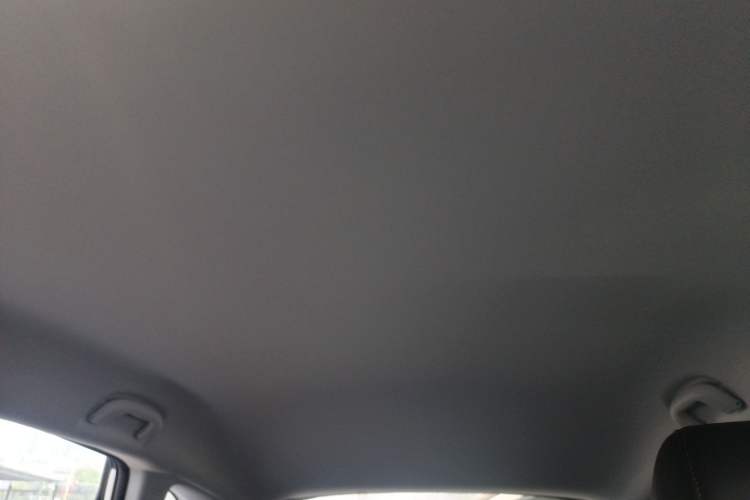 Used Buick Velite 6 2023 Revised Version 430 km Range – Commuter Edition Headliner