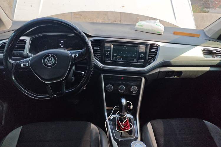 Used Volkswagen T-ROC 2018 230TSI DSG Two-Wheel Drive Advanced Version China V Standard