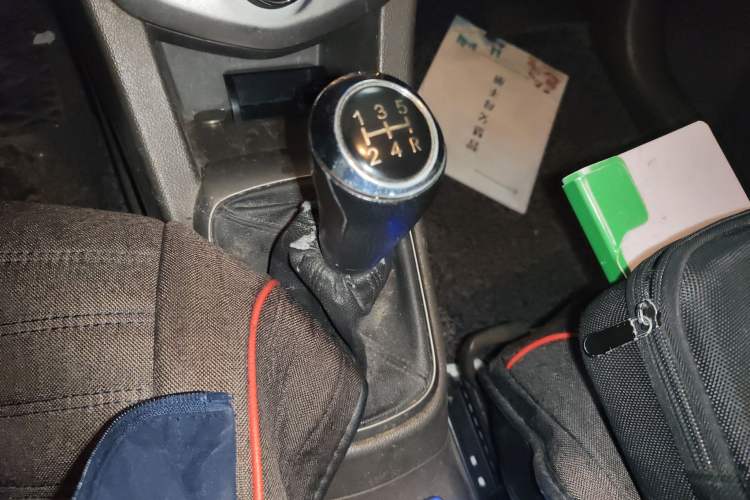 Used Chevrolet Aveo Sonic 2014 Sedan 1.4 SL MT Comfort Edition
