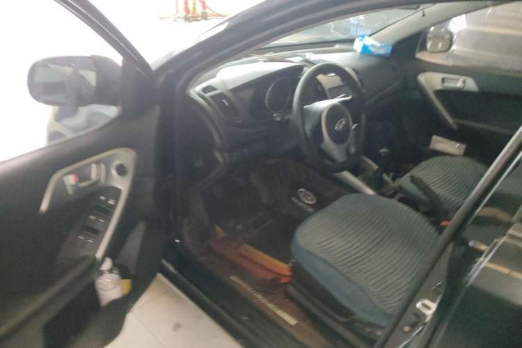 Used Kia Forte 2014 1.6L MT GL