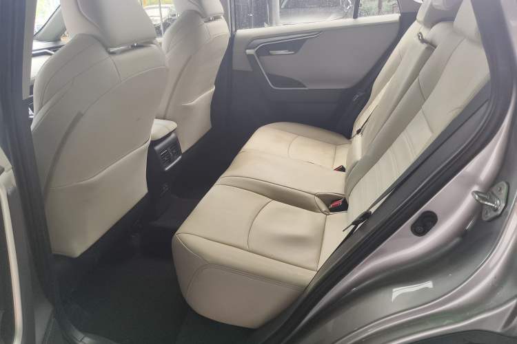 Used Toyota Wildlander 2023 2.0L CVT Four-Wheel Drive Luxury PLUS Edition Left Rear Seat