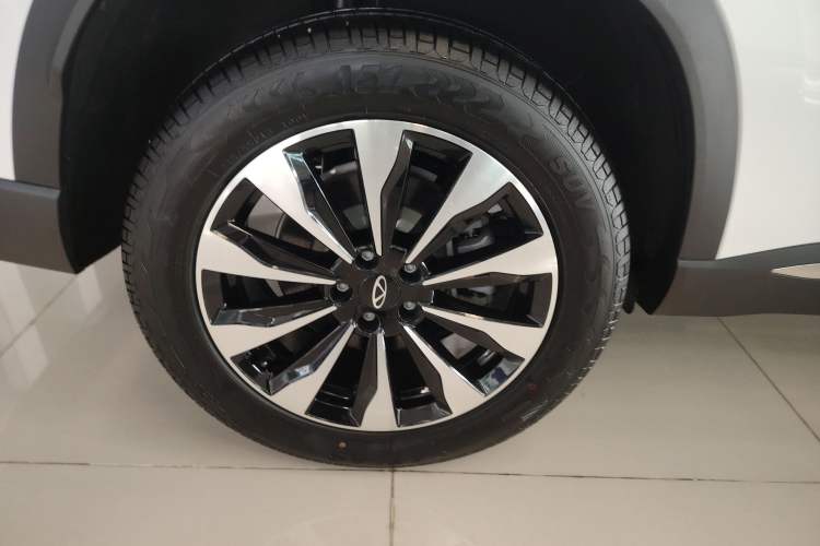 Used Chery Tiggo 8 PLUS 2025 290TGDI DCT Luxury 5-Seater
