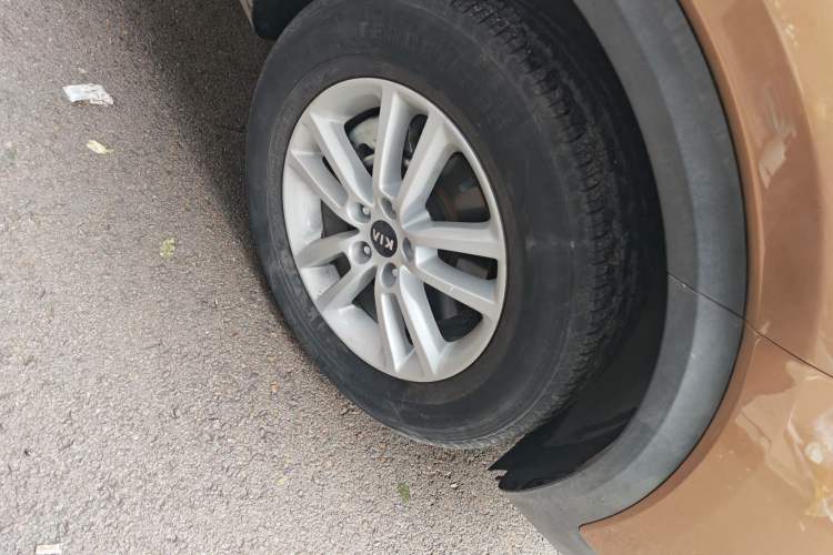 Used Kia KX7 2017 2.0L Automatic 2WD GLS 5-Seater