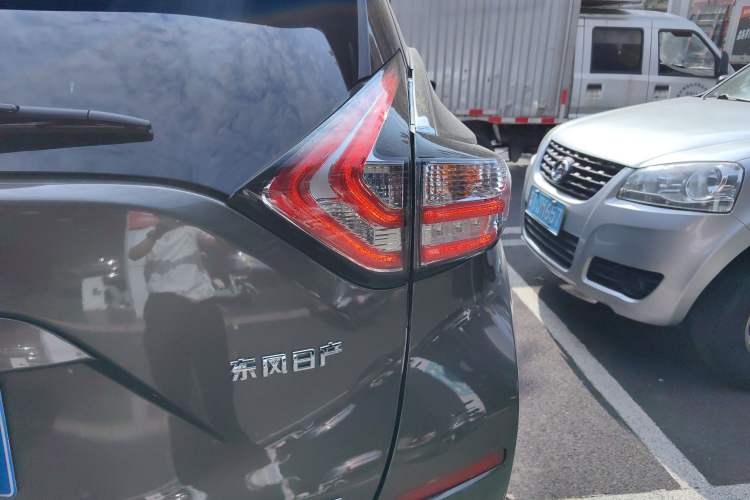 Used Nissan Murano 2021 2.5L XE Two-Wheel Drive Elite Edition
