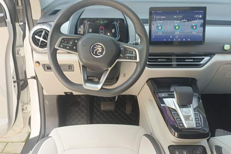 Used BYD Yuan Pro 2021 401 km Deluxe Version Audio And AC Panel