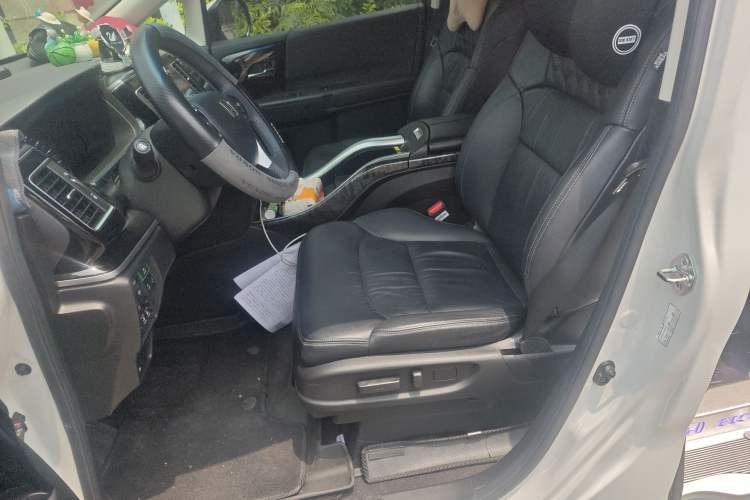 Used Honda Elysion 2019 2.0L Hybrid Luxury Edition
