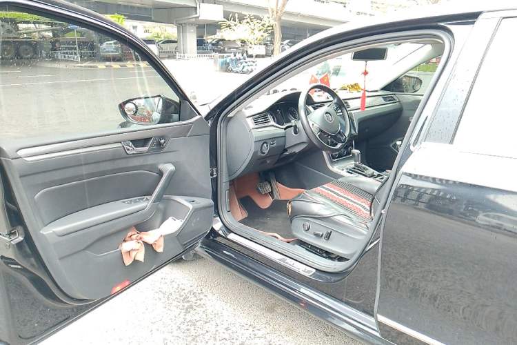 Used Volkswagen Passat 2017 330TSI DSG Luxury Edition