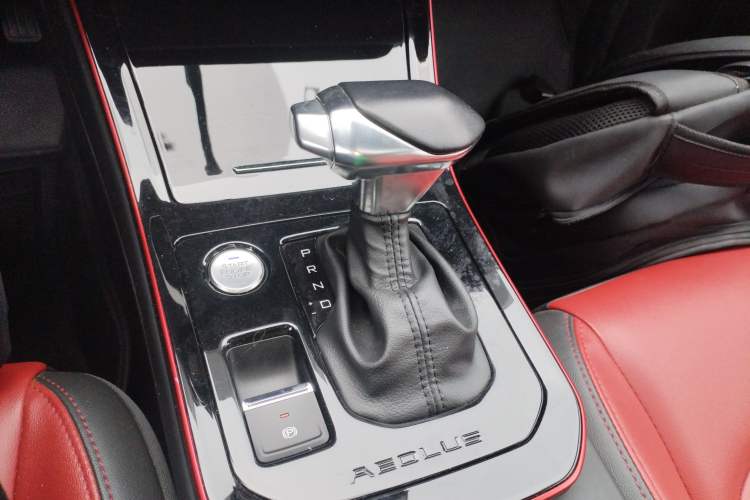 Used Dongfeng Aeolus Yixuan 2021 230T Automatic Zuiying Knight Edition Gear Lever