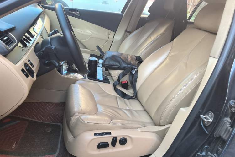 Used Volkswagen Magotan 2007 1.8 TSI Automatic Luxury Model Left Front Seat