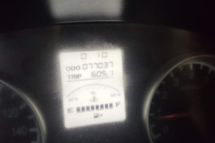 Used Jinbei Hiace X30 2013 1.3L Standard Version Odometer Close Up