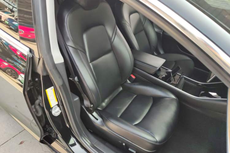 Used Tesla Model 3 2019 Long-Range Rear-Wheel-Drive Version