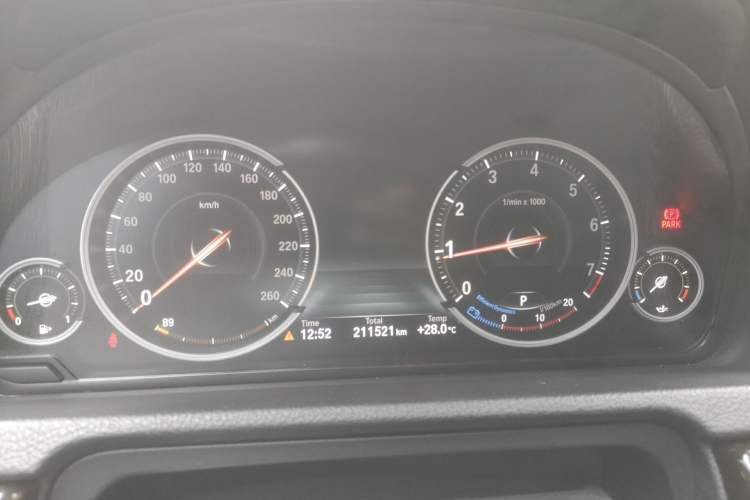 Used BMW 5 Series GT 2015 528i Leading Model