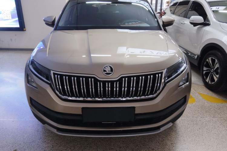 Used Skoda Kodiaq 2018 Facelifted TSI330 5-Seater Two-Wheel-Drive Luxury Enjoyment Edition
