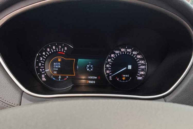 Used Lincoln MKX 2015 2.0T Two-Wheel Drive Deluxe Edition