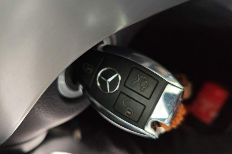 Used Mercedes-Benz M-Class 2014 ML 320 4MATIC