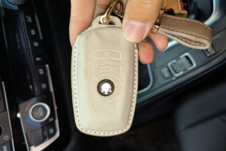 Used BMW 3 Series 2017 320Li Fashion Model
