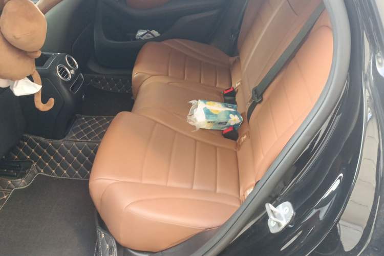 Used Mercedes-Benz GLC 2022 Refreshed GLC 260 L 4MATIC Dynamic Edition Interior 4