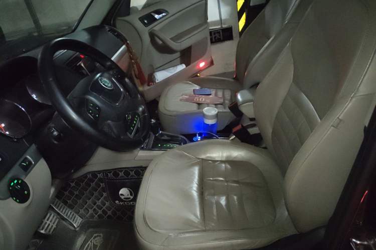 Used Skoda Yeti 2013 1.8T DSG Prestige Edition Left Front Seat