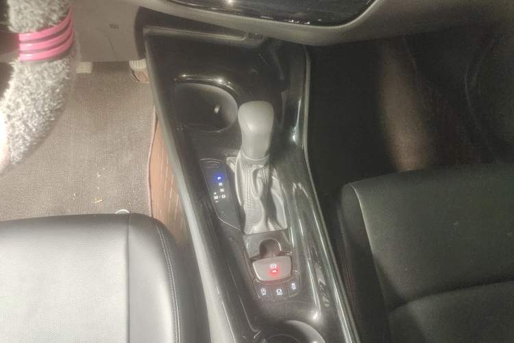 Used Toyota IZOA 2020 2.0L Yi Xiang CARE
