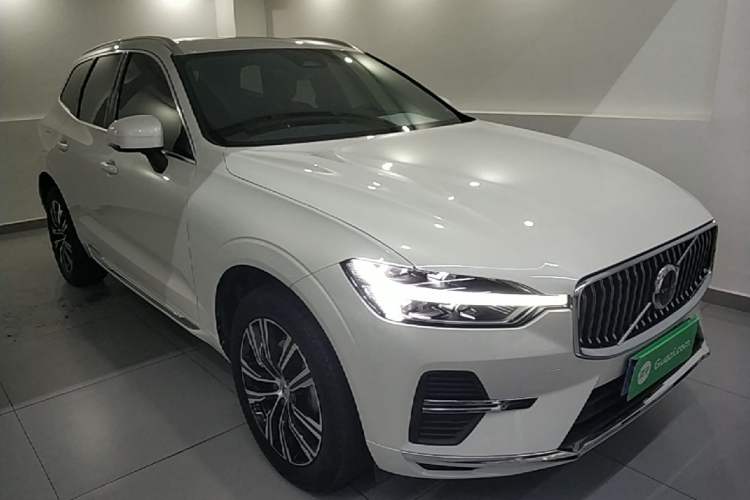 Used Volvo XC60 2022 B5 4x4 Smart Luxury Edition