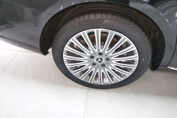 Used Mercedes-Benz E-Class 2023 Updated E 300 L Fashion Edition