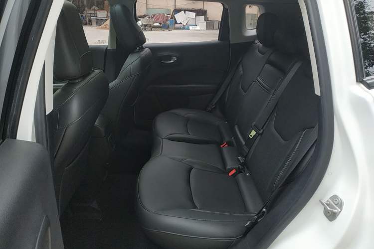 Used Jeep Compass 2017 200T Automatic Family Edition