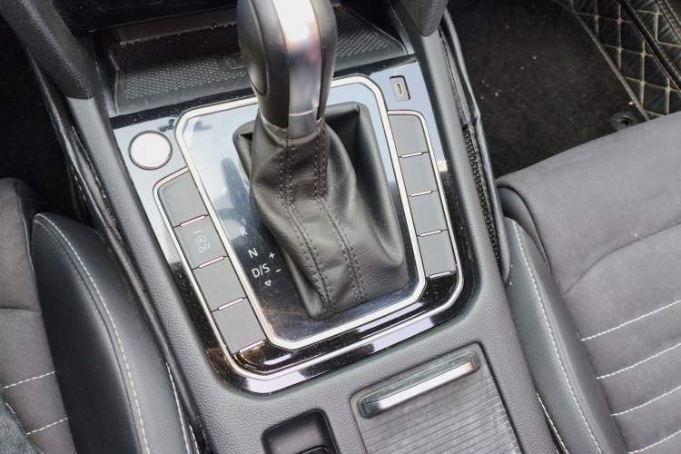 Used Volkswagen Magotan 2020 330TSI DSG Luxury Edition Gear Lever