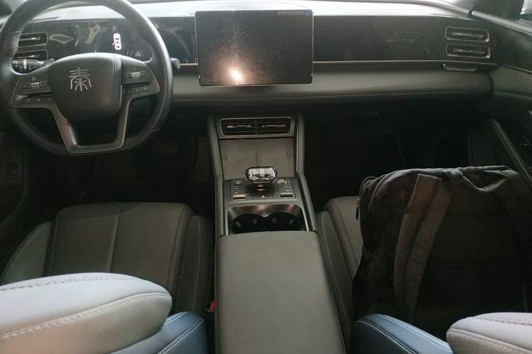 Used BYD Qin L 2025 DM-i Smart Drive 120KM Superior Model
