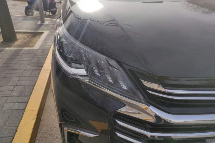 Used SAIC MAXUS G50 2020 1.5T Automatic Elite Edition Right Front Headlight