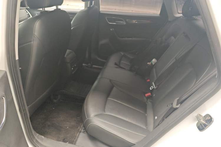 Used Roewe i6 2018 20T Automatic Internet Smart Edition Left Rear Seat