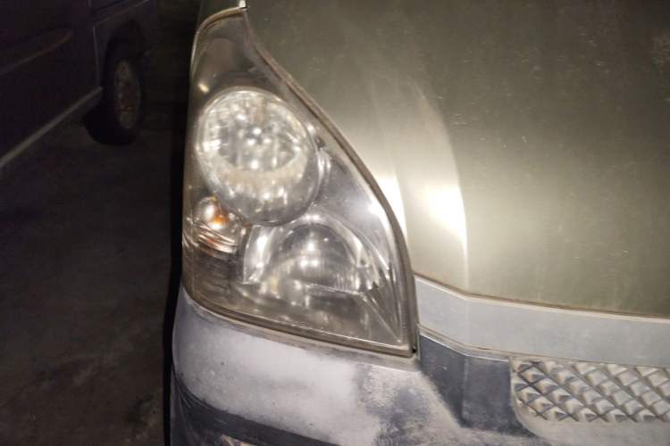 Used Wuling Rongguang 2011 1.2L Base Version
