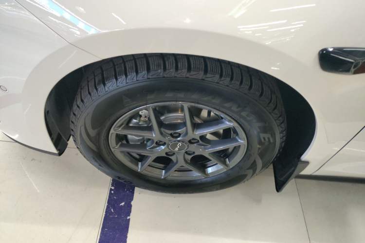 Used BYD Seal 06 New Energy 2025 DM-i Smart Drive 80KM Luxury Model Left Front Wheel Hub