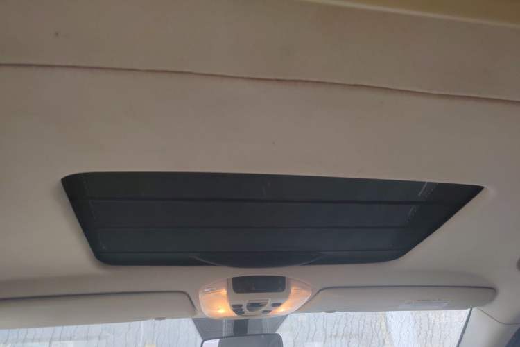 Used Mercedes-Benz Viano 2011 2.5L Navigator Edition
