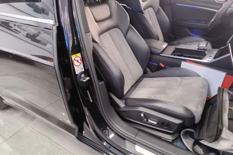 Used Audi A6L 2023 Revised Edition 45 TFSI quattro Prestige Dynamic Version
