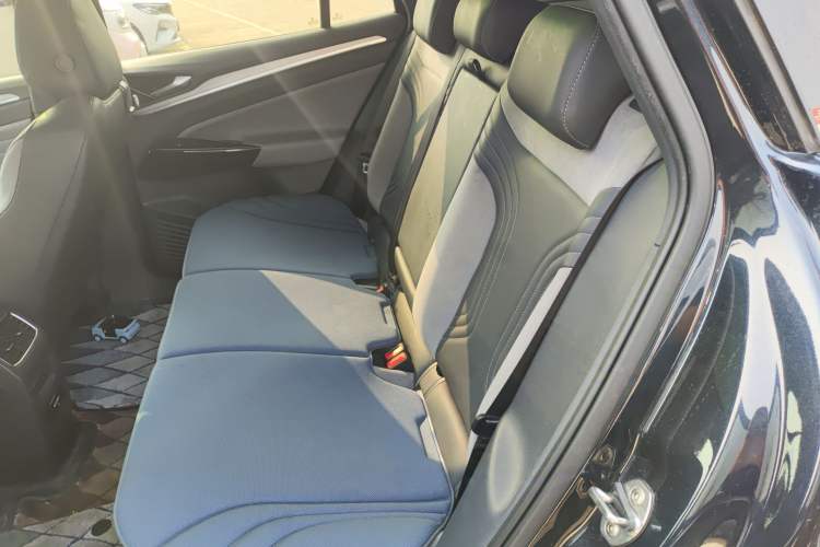 Used Volkswagen ID.4 CROZZ 2022 Long-Range Lite PRO Edition Left Rear Seat