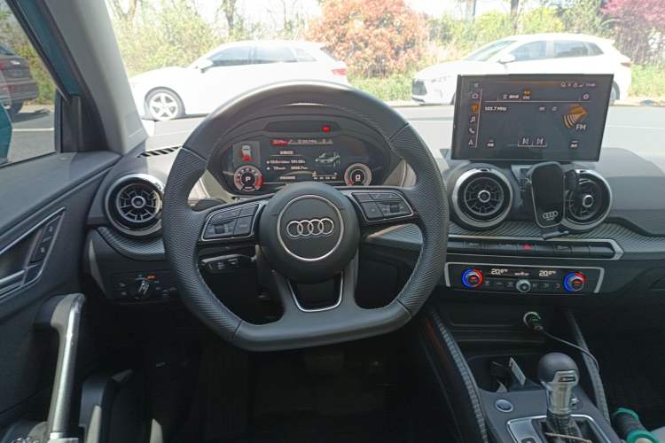 Used Audi Q2L 2024 35TFSI Fashionable and Dynamic Edition Steering Wheel