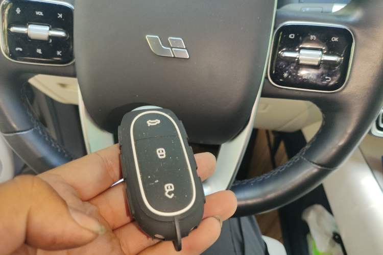 Used Li Auto L9 2022 Max model