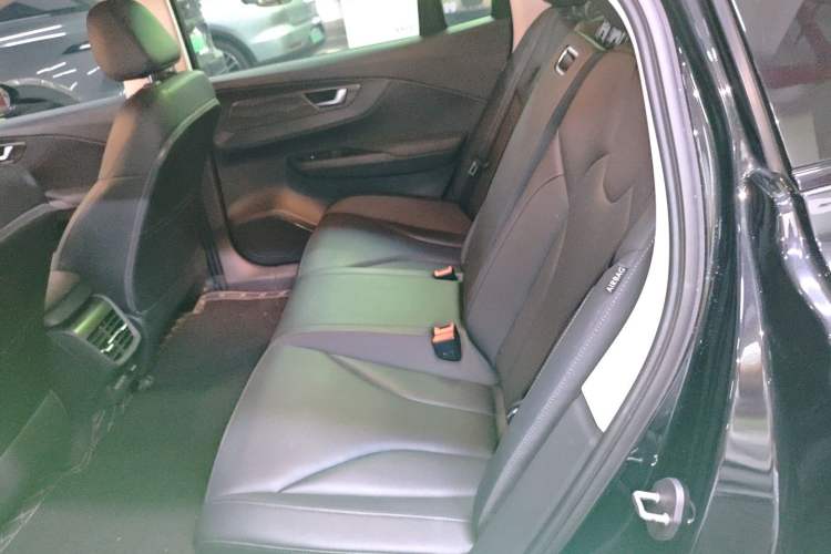 Used Hongqi E-QM5 2023 Base Travel Edition