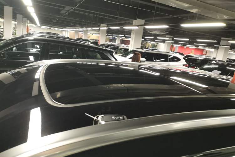 Used Ford Edge 2023 Ford Explorer L 2.0T EcoBoost Two-Wheel Drive 7-Seater Luxury Model Roof