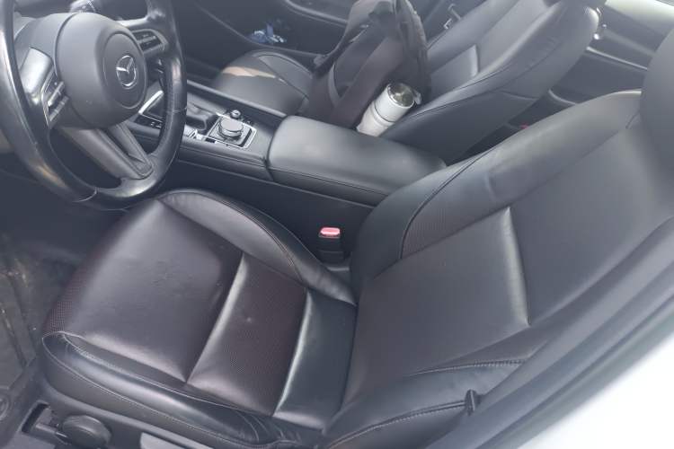 Used Mazda Mazda 3 Axela 2020 1.5L Automatic Luxury Version