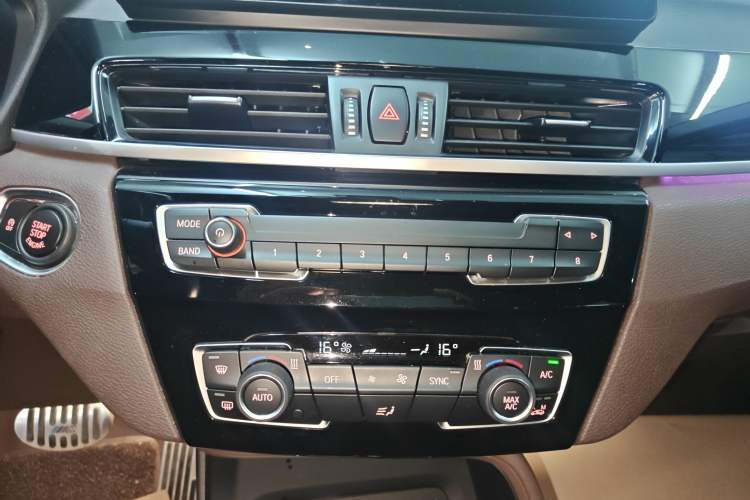 Used BMW X1 2022 sDrive25Li Leading Model
