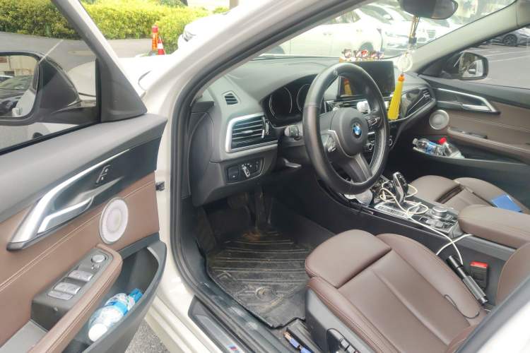 Used BMW 1 Series 2022 120i M Sport Night Edition Driver Seat