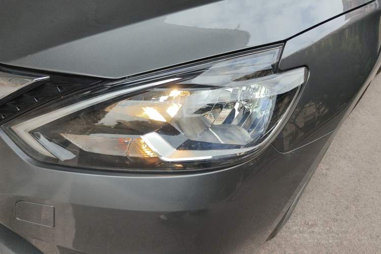 Used Nissan Sylphy 2024 Classic 1.6XE CVT Comfort Edition Left Front Headlight