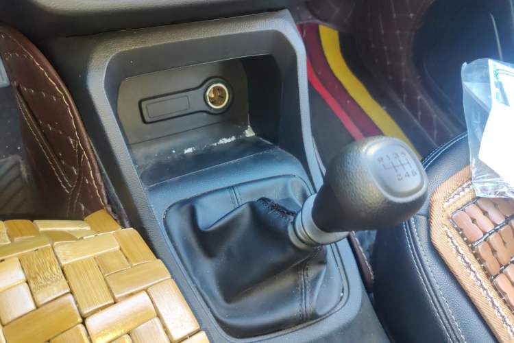 Used Wuling Hongguang 2021 1.5L Revised S Base Version with Electric Power Steering LAR
